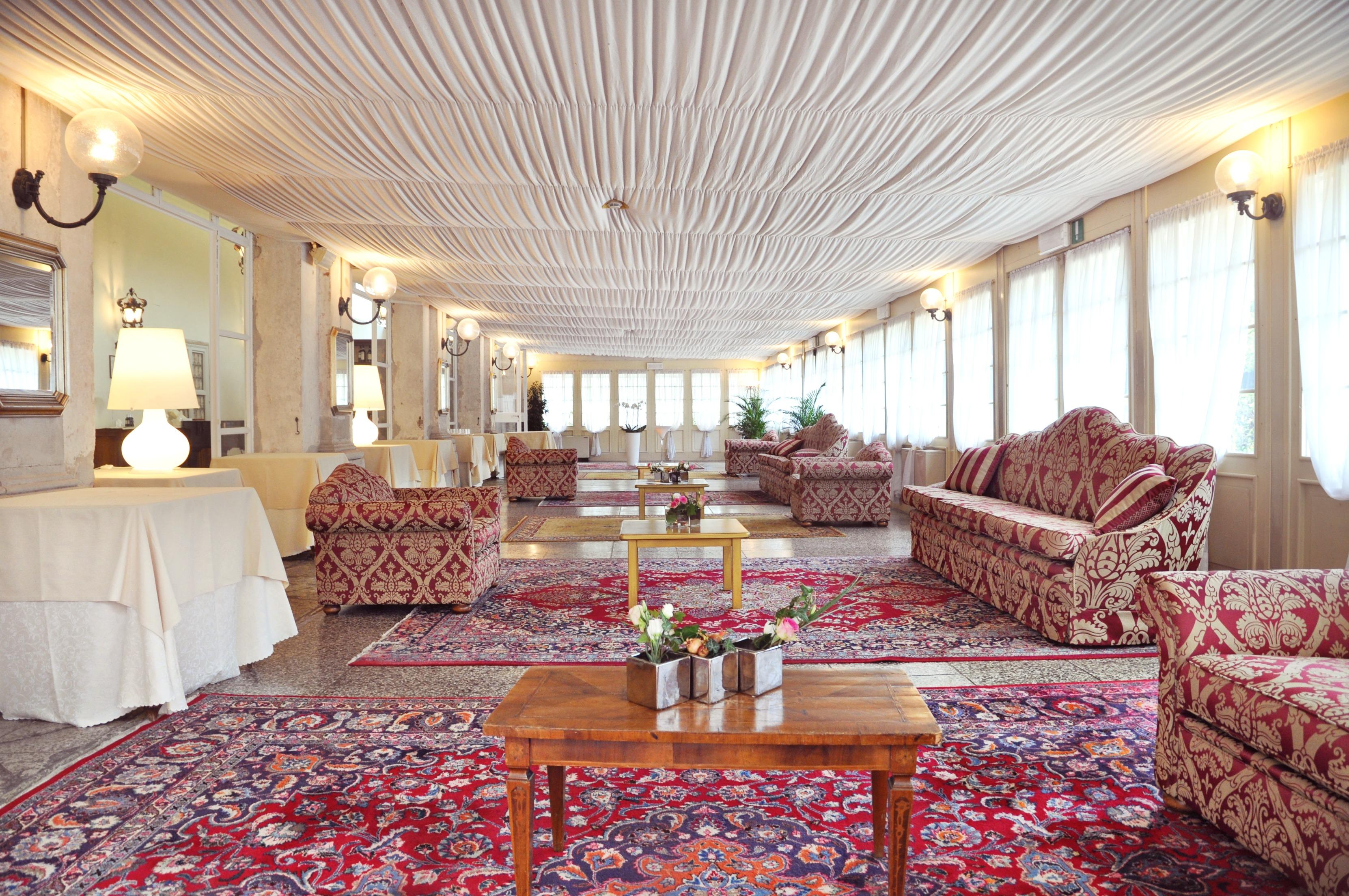 Hotel Villa Condulmer Mogliano Veneto Esterno foto Interior of the hotel