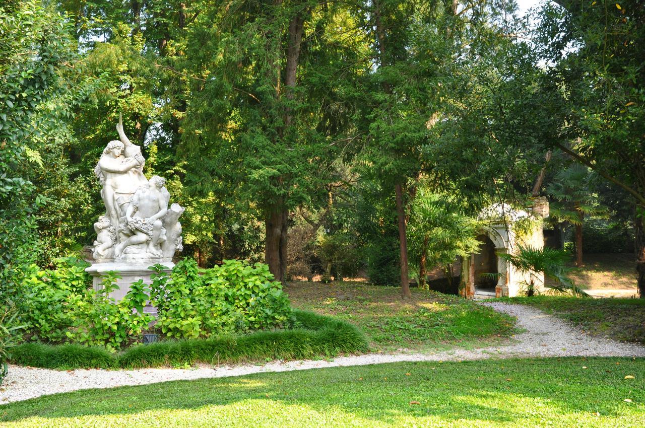 Hotel Villa Condulmer Mogliano Veneto Esterno foto The park