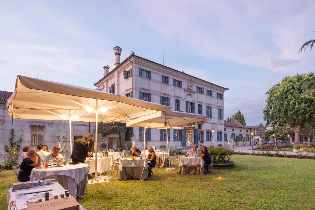 Hotel Villa Condulmer Mogliano Veneto Esterno foto The restaurant