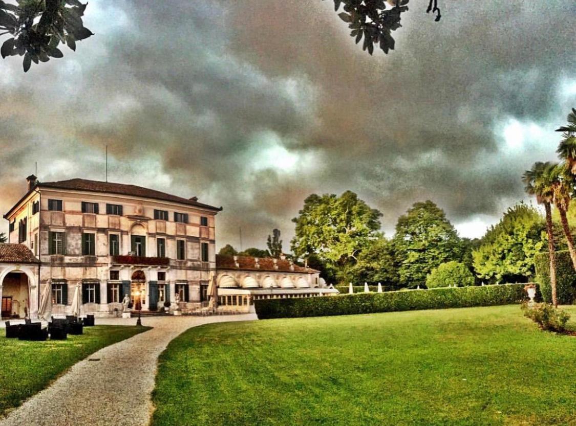 Hotel Villa Condulmer Mogliano Veneto Esterno foto The Villa