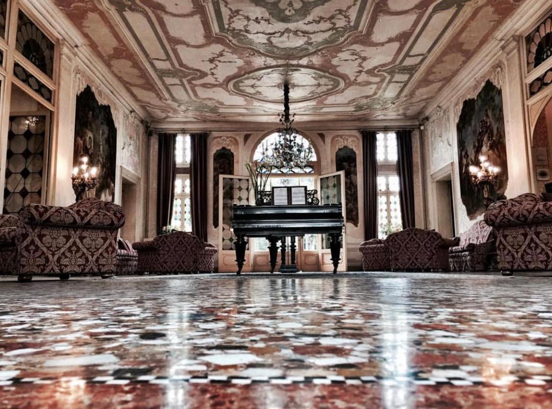 Hotel Villa Condulmer Mogliano Veneto Esterno foto The lobby of the hotel
